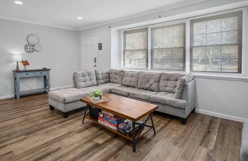 St. Louis Casa | Blair's South City House - Long Stays Welcome