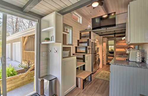 Blairsville Casa | Blairsville Tiny Home w/ Covered Furnished Deck!
