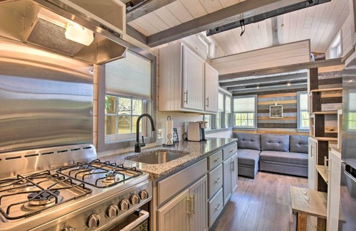Blairsville Casa | Blairsville Tiny Home w/ Covered Furnished Deck!