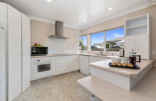 Mount Maunganui Casa | Blake Park Beach House
