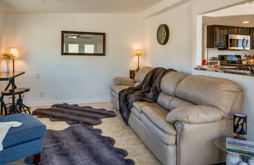 Blanca Cabaña | Blanca Mountain Cottage w/ 365 Dark Sky Views!