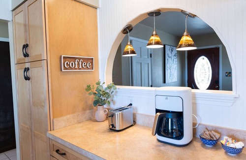 Alamosa Casa | Blanca Vista Escape-2 Minutes from Alamosa *Free Hot Springs Admission Included*
