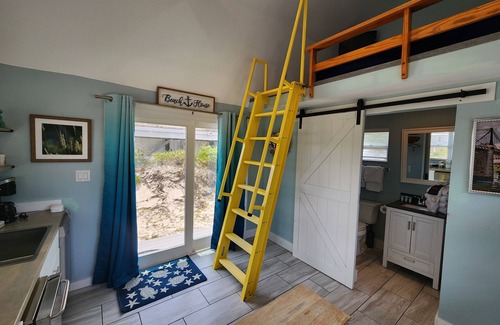 Fort Morgan Cabaña | "Blanche's Boudoir"- A cozy cottage perfect for a couples retreat.