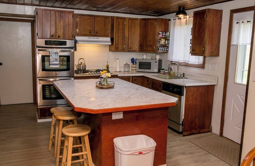 Dundee Casa | Blarney Bay on Waneta Lake