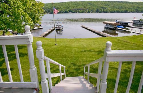 Hammondsport Casa | Blarney Bay on Waneta Lake