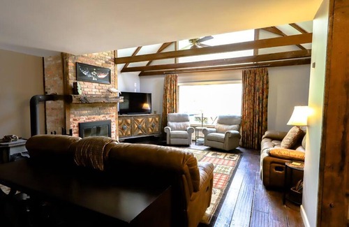 Franklin Chalet De Esquí | Blaster's Point