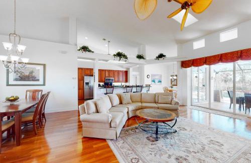 Bell Villa Casa | Blazing Sunshine