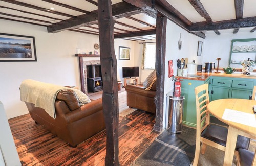 Threlkeld Cabaña | BLEASE GARTH, pet friendly, character holiday cottage in Threlkeld