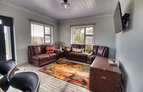 De Nova Apartamento | Blessed at Bay Spekboom self catering cottage