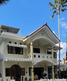 Oro Oro Ombo Casa | Blessed Vintage Villa Batu Malang