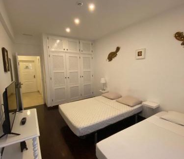 Faro Hostal | Blife Sun Hostel & Rooms