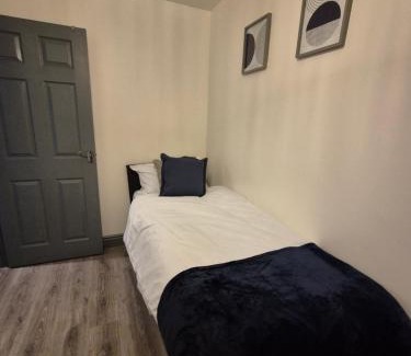 Smethwick Casa | Bliss House