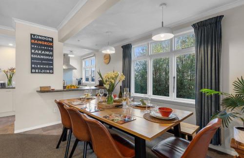 Blenheim Casa | Bliss on Barratt - Blenheim Holiday Home