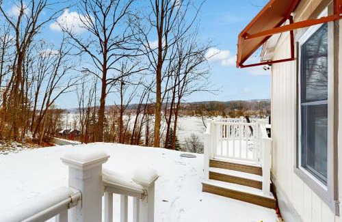 Town of Jerusalem Casa | Bliss on the Bluff