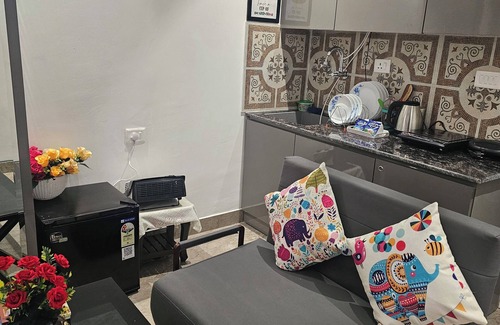 Chandigarh Apartamento | Bliss Stay-bedroom apartment with AC, WiFi in fantastic Zirakpur