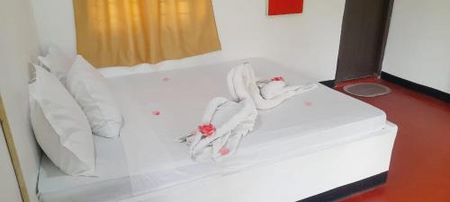 Nilaveli Hotel | Blissbay @ the rock