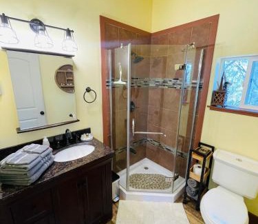 Iowa Hill Apartamento | Blissful Acres hilltop cottage