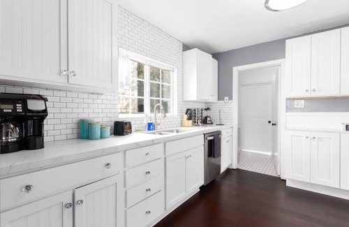 Stockton Casa | Blissful Bungalow in Central San Diego- 4bed/2bath Pet Friendly!