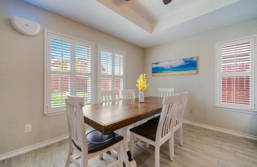 Flour Bluff Casa | Blissful Heated Pool Retreat