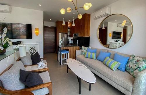 Colonia 5 de Diciembre Casa | Blissful Ocean-View Penthouse with Rooftop Pool