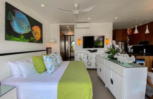 Colonia 5 de Diciembre Casa | Blissful Ocean-View Penthouse with Rooftop Pool