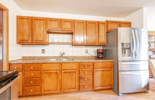 Wisconsin Rapids Casa | Blissful Retreat w A trail behind & AC