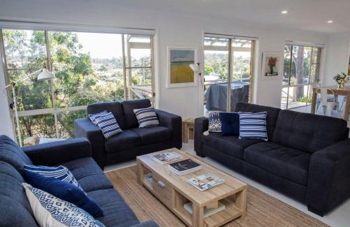 Surf Beach Casa | Blissful Stay Moments From the Beach