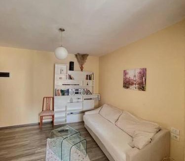 Blloku Apartamento | Bllok's Brightest Gem - A Chic Stay in the Heart of Tirana
