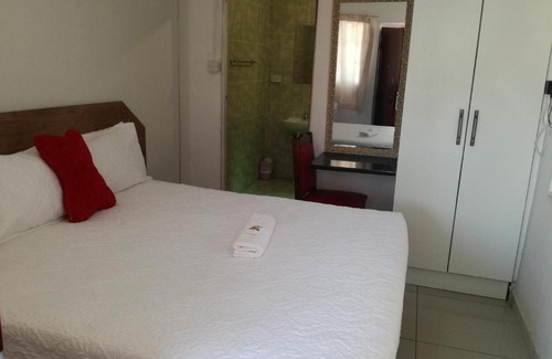 Francistown Casa | Block-10 Guest House
