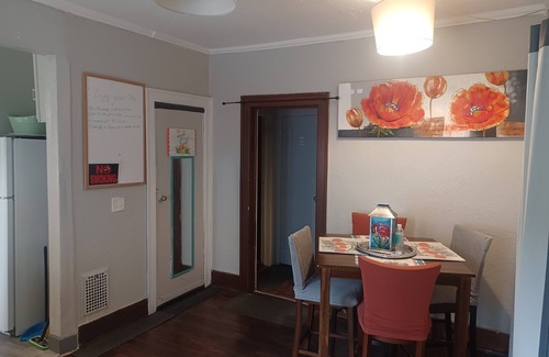 Rochester Casa | Block from Airport, walk to U of R/Strong Hospital, Genesee Valley Park.