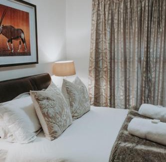 Eikenbosch Casa | Bloemendal Wine Estate Accommodation