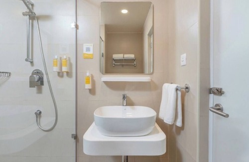 Hyderabad Hotel | Bloom Hotel - Jubilee Hills
