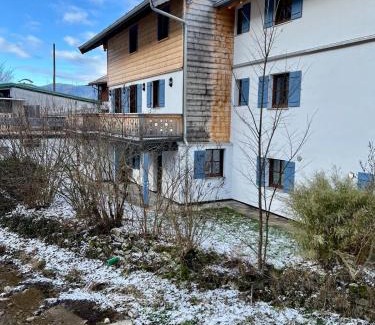 Tegernsee Apartamento | bloom - See, Berge, Bach zentral modern 1-6 Pers