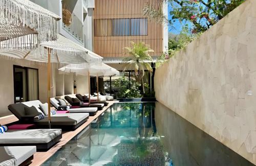 Carmen Hotel | Blooma Boutique Hotel