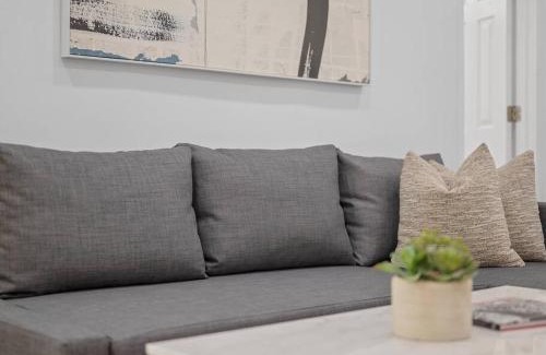 Bloomfield Apartamento | Bloomfield, Shadyside !2 Modern and Spacious Two Bedroom Apt with Free Parking