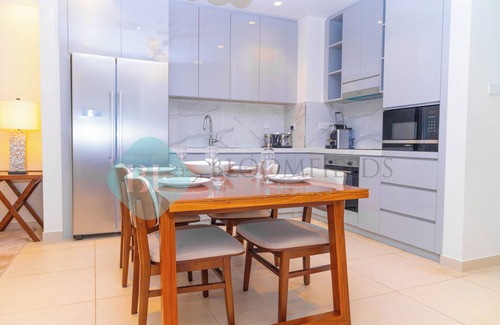 Sharm Apartamento | Bloomfields 2BR Plus Maid Address Beach