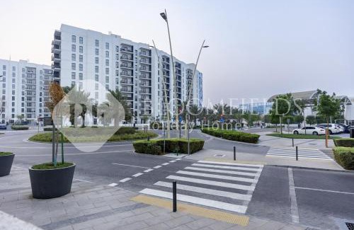 Madinat Zayed Apartamento | Bloomfields Comfortable 1Br In Water Edge