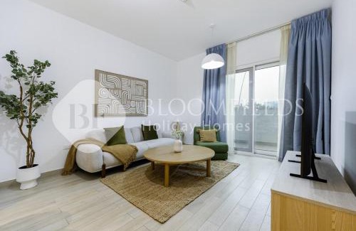 Madinat Zayed Apartamento | Bloomfields Comfortable 1Br In Water Edge