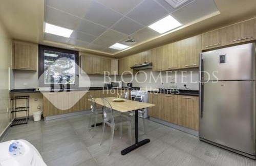 Al-Fujairah Apartamento | Bloomfields Luxurious 2BR Maid Room