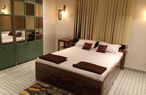 Sualkuchi Casa | Blooming Rooms