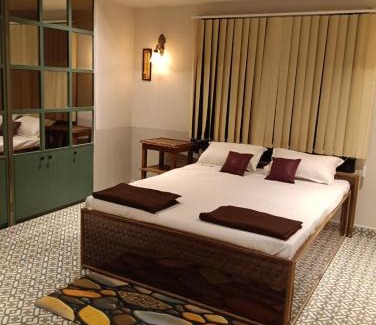 Sualkuchi Casa | Blooming Rooms