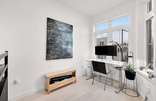 Bloomingdale Casa | Bloomingdale Townhouse | Rooftop and EV Parking