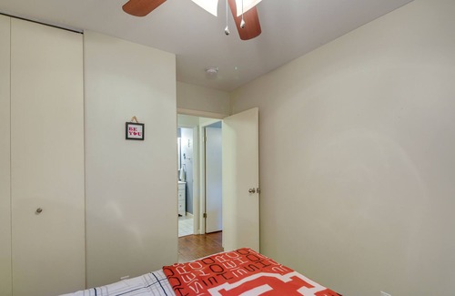 Bloomington Casa | Bloomington Vacation Rental ~ 3 Mi to University!