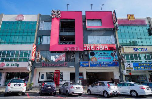 Bandar Puteri Puchong Hotel | Bloommaze Boutique Hotel Puchong