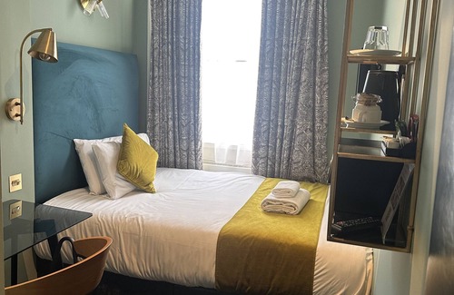 Fitzrovia Hotel | Bloomsbury Palace Hotel
