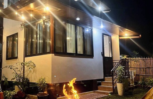 General Santos Cabina | Bloomstone Urban Chill Cabin