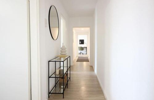 Jena-Zentrum Apartamento | Blossfeld-Apartments XL-Ferienwohnung Jena Zentrum, 2 Schlafzimmer, W-Lan, Waschtrockner, inkl kostenlosem Parkplatz