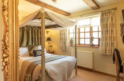 Potterne Cama Y Desayuno | Blounts Court Farm