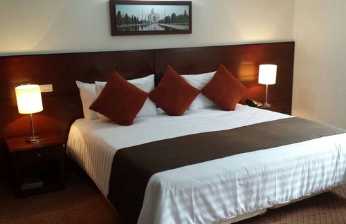 Quinta Paredes Hotel | Blu Inn Hotel