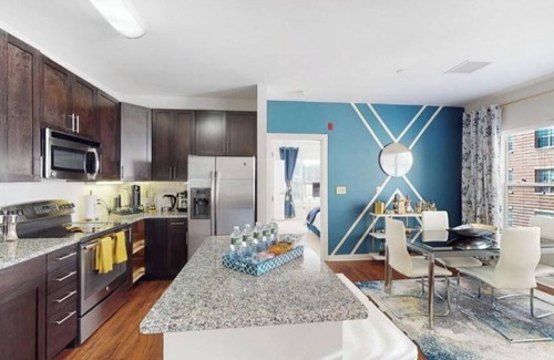 Malden Apartamento | Blue 2 Bed 2 Bath Executive Suite Near Train # 305